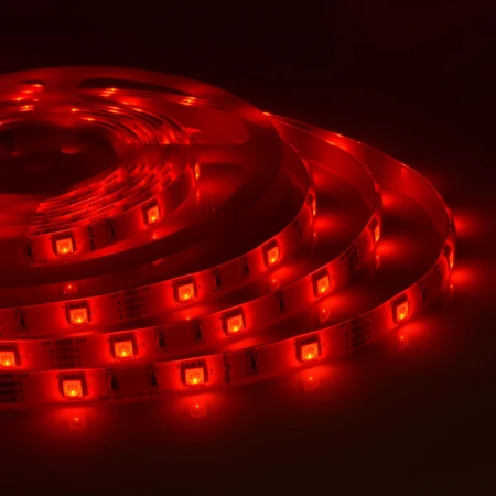 Светодиодная влагозащищенная лента Apeyron 7,2W/m 30LED/m 5050SMD разноцветная 5M 00-41