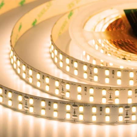 Лента светодиодная ELFLED PRO140, 240/м (2835), 24В, 22Вт/м, 5м, 2ряда, белый теплый 2800-3300К ELFLED-24240-PRO140/2-ww Лента светодиодная ELFLED PRO140, 240/м (2835), 24В, 22Вт/м, 5м, 2ряда, белый теплый 2800-3300К ELFLED-24240-PRO140/2-ww